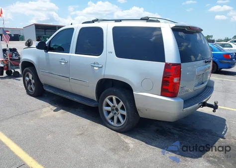 2011 Chevrolet Tahoe Ltz z USA, uszkodzony, nr VIN 1GNSKCE01BR390481